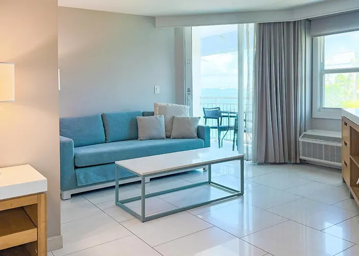 Pet Friendly hotel: Hyatt Centric Key West Resort & Spa
